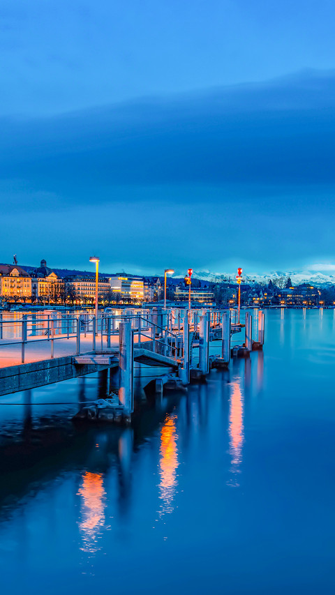 Jetty on Lake Zurich at the Blue Hour screenshot