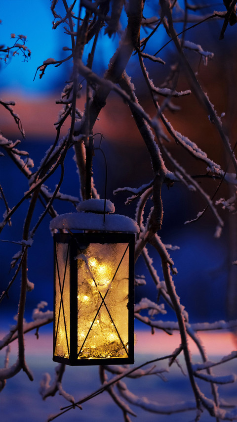 Nighttime candlelight screenshot