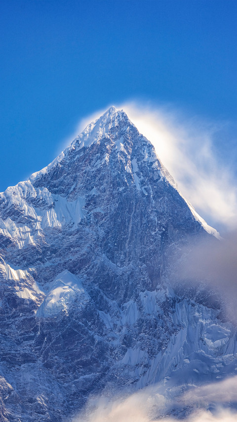 The flag cloud on mount namjagbarwa screenshot