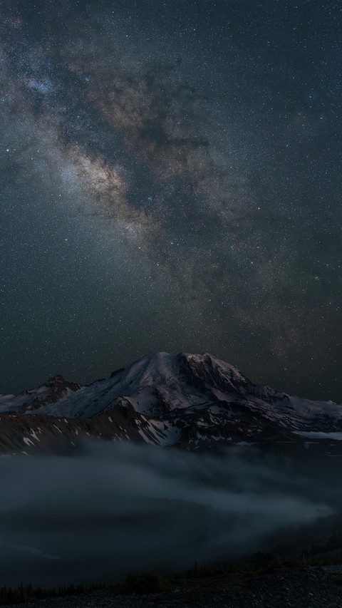 Snow Mountain Under Beautiful Starry Sky screenshot