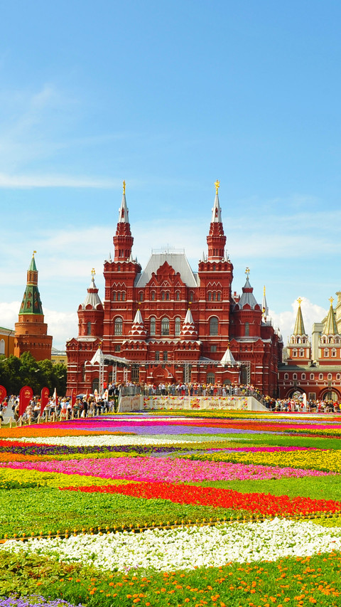 Landmarks 5 clock in eastern Europe screenshot