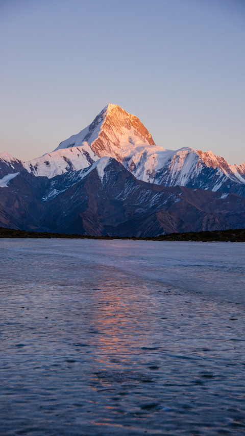 Majestic Mountain Under Sunset Glow screenshot
