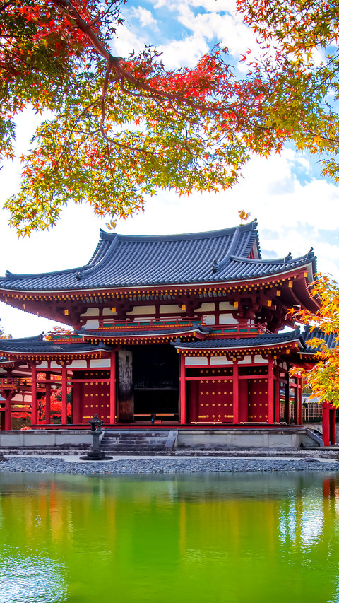 The ancient buildings are filled with the charm of autumn screenshot