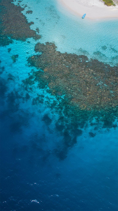 Over the sea screenshot