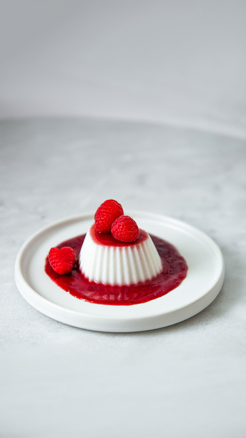 Vegan coconut Raspberry panna cotta with ripe berry screenshot