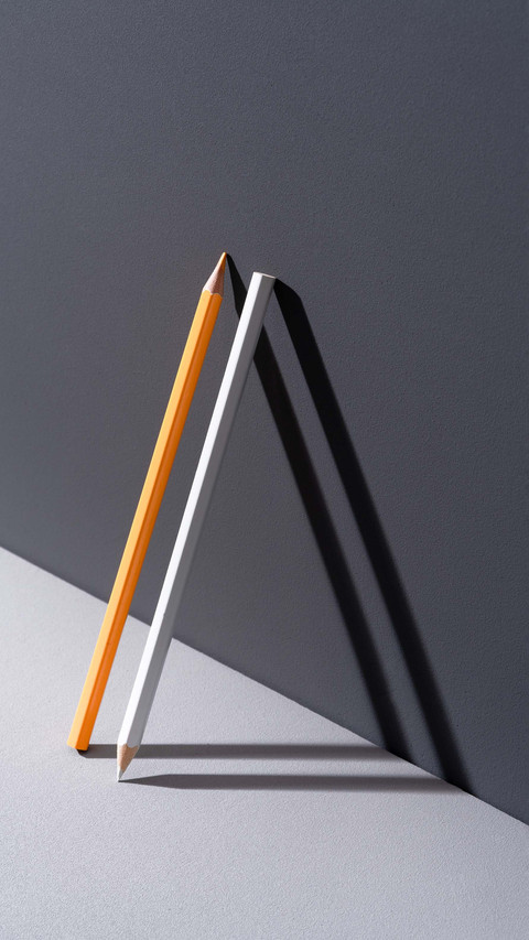 How to insert pencil lead into pencil 2 screenshot