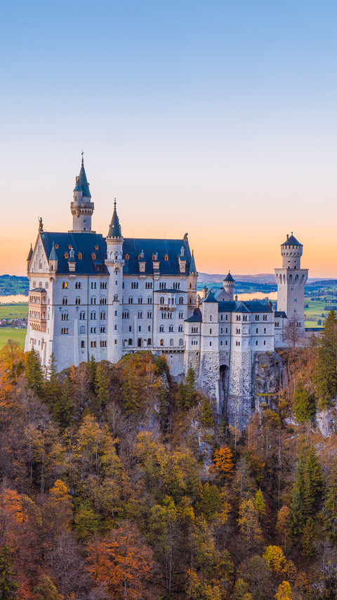 Neuschwanstein Castle in Germany on sunset screenshot