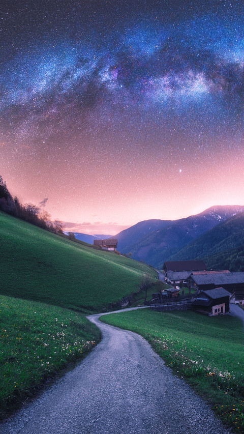 The Rural Mountain Road in Summer in Italy screenshot