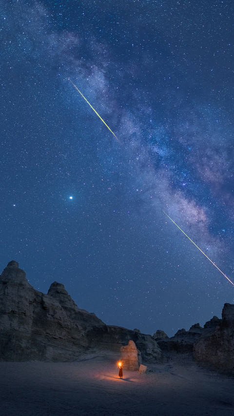 The first meteor shower in the new year 76 screenshot