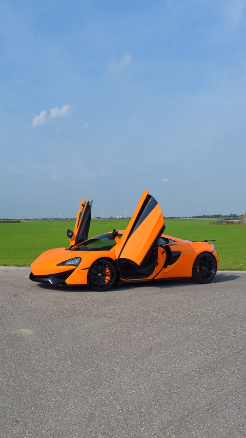 Sports car screenshot