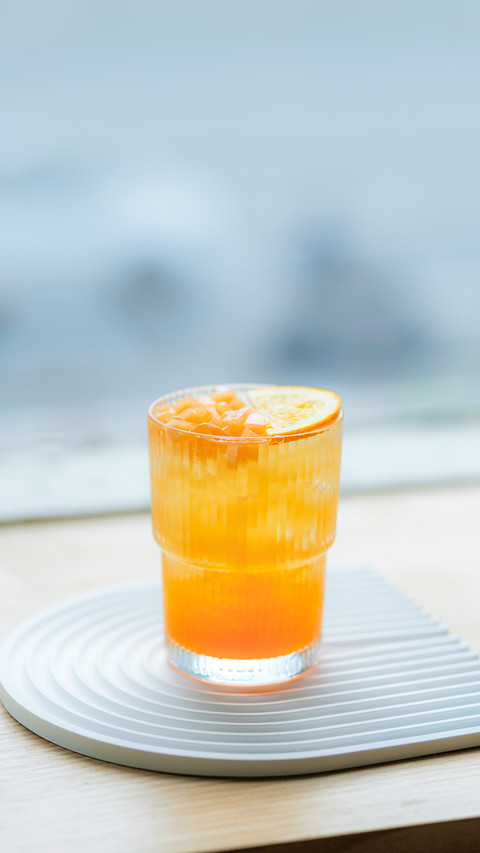 The images of beverages for a fruit juice screenshot