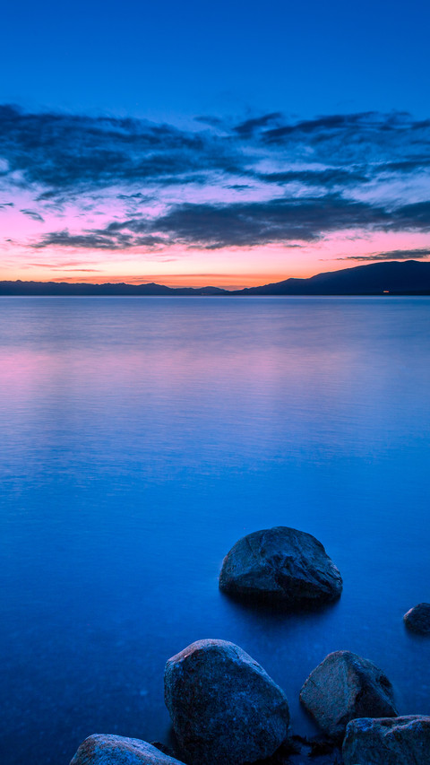 The morning at Sayram Lake screenshot