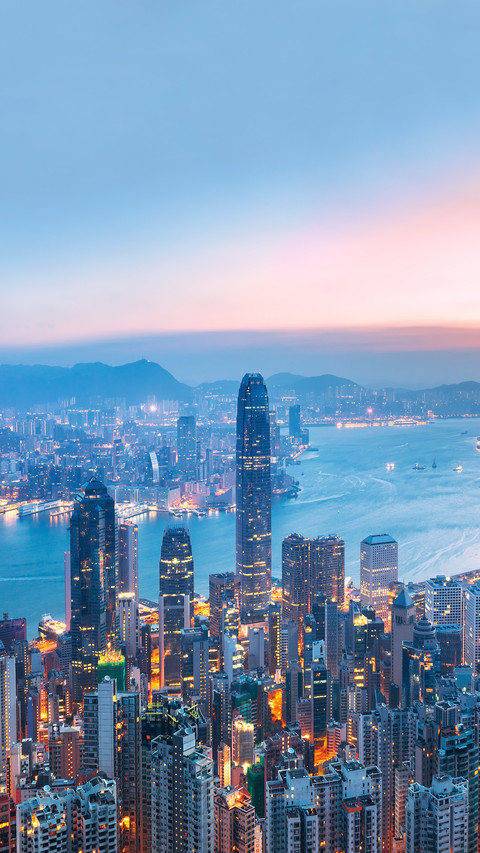 Amazing view on Hong Kong city from the Victoria peak, China screenshot