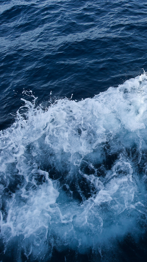Waves and Storms screenshot