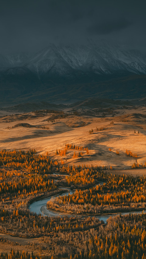 Winding River in the Mountain Valley screenshot