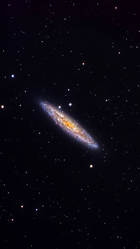 A galaxy full of dust screenshot