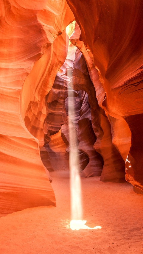 Inside the famous slot canyon near Page, Arizona, USA screenshot