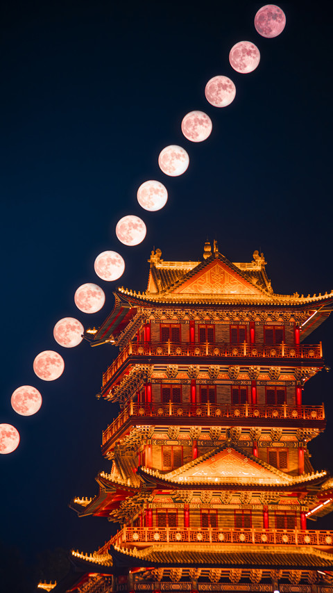 Three colors of the super moon screenshot