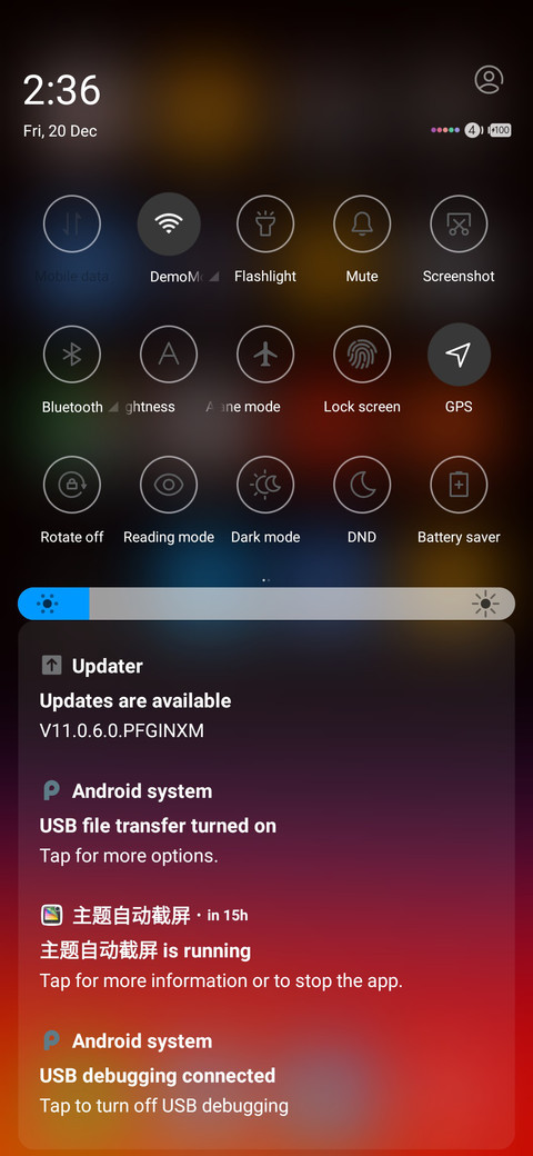 NgocVinh Dark UI screenshot