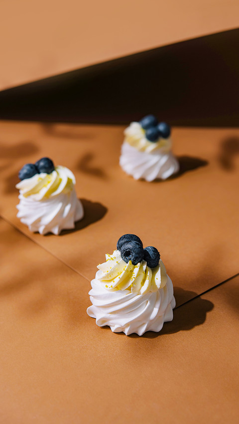 White vanilla zephyr and blueberries screenshot