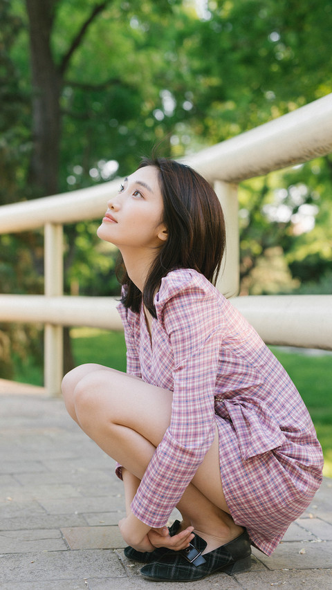 阳光下的格子女孩 screenshot