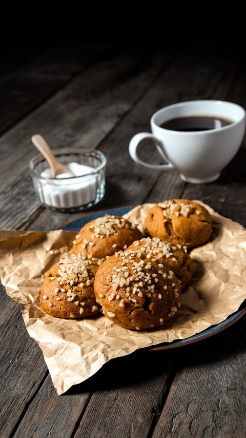 A breakfast plate of baked walnut muffins screenshot