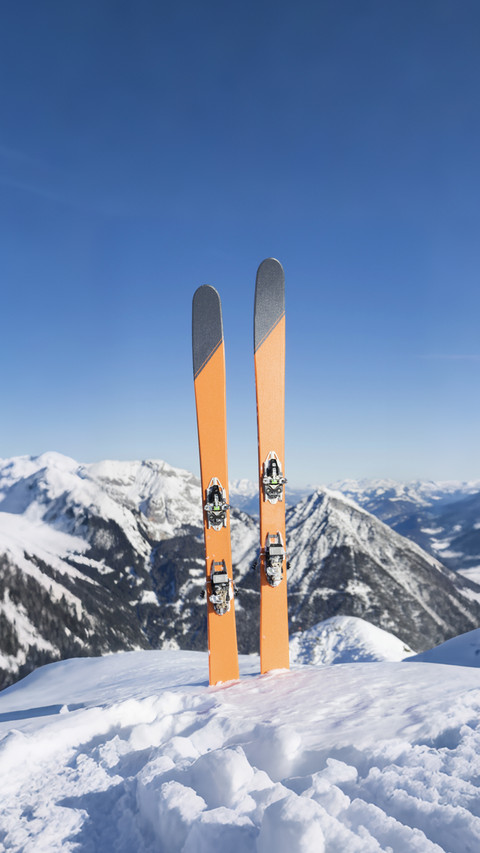 Zero base double board skiing dry goods screenshot