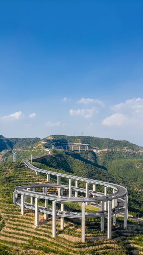 The tourism highway on the cloud screenshot