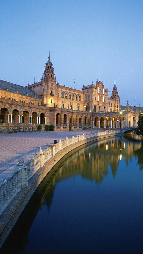 Spanish garden square screenshot