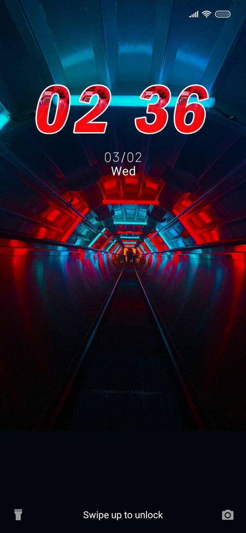 Futuristic Laura screenshot