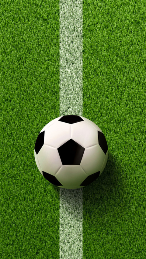 Symmetrically composed football photo screenshot