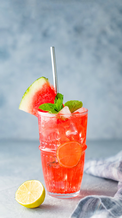 Fresh mojito cocktail with watermelon juice screenshot