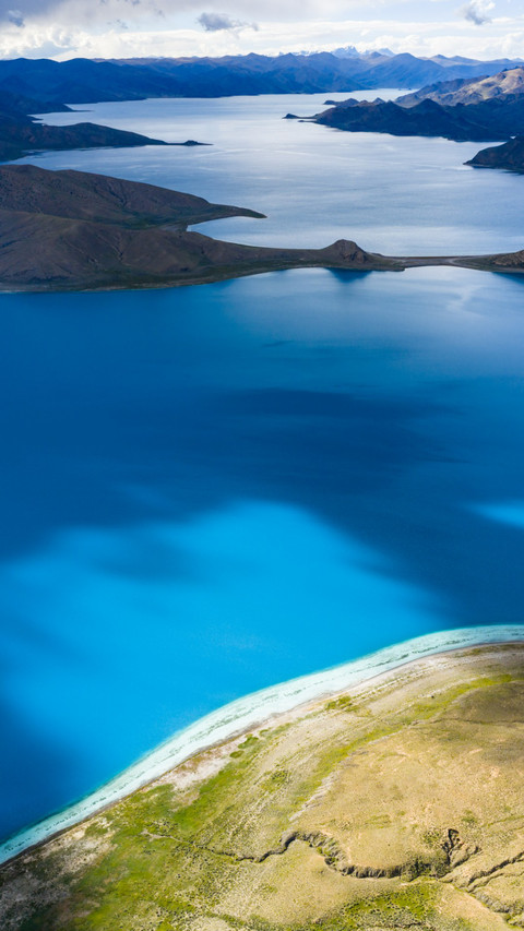 The beauty of Yaluzong Co Lake and its surroundings screenshot