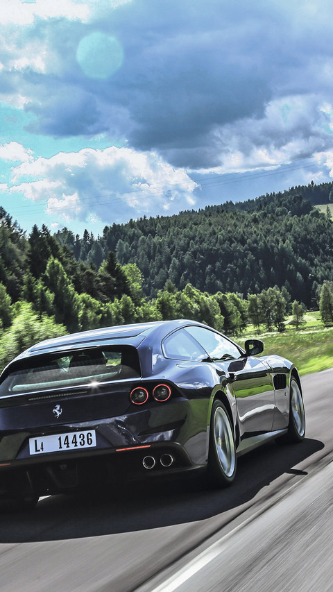 法拉利GTC4Lusso screenshot