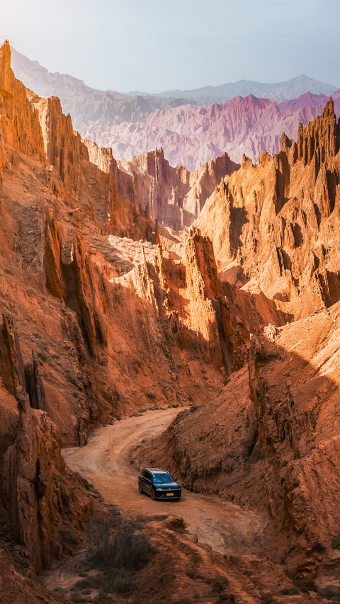 The car and the red stone forest screenshot