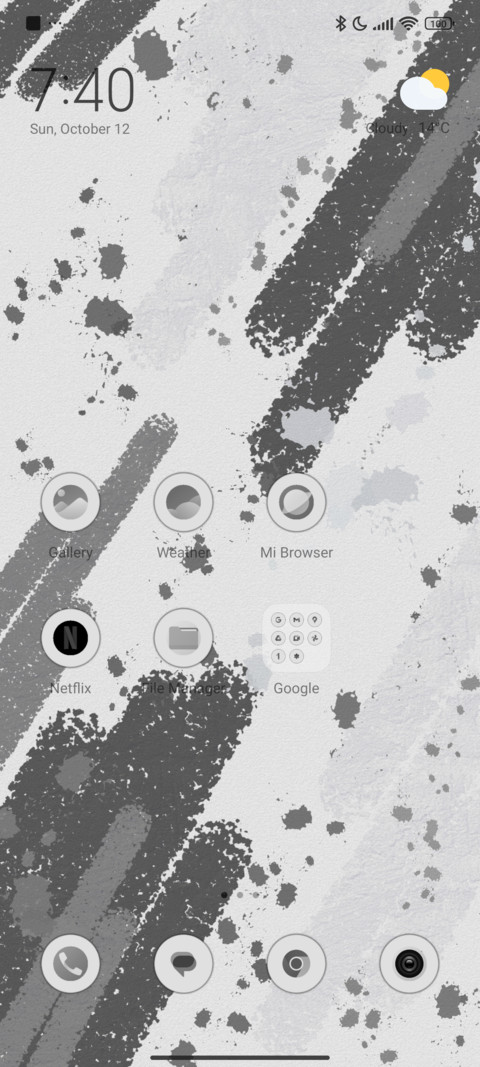 Black and white  screenshot