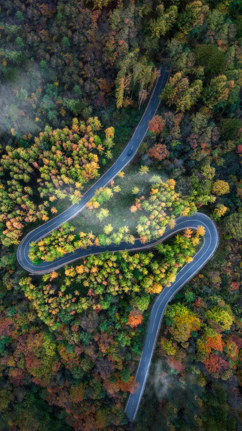 How to drive on mountain roads screenshot
