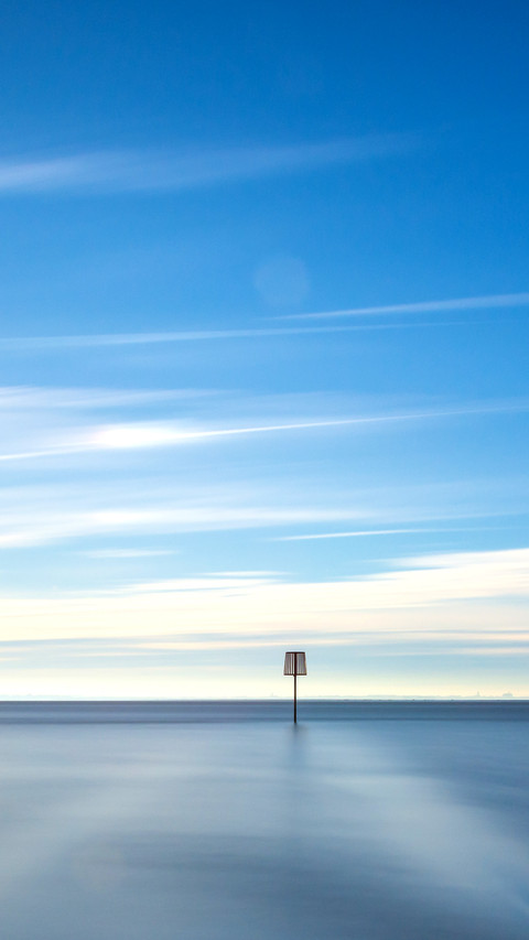 Negative space image screenshot