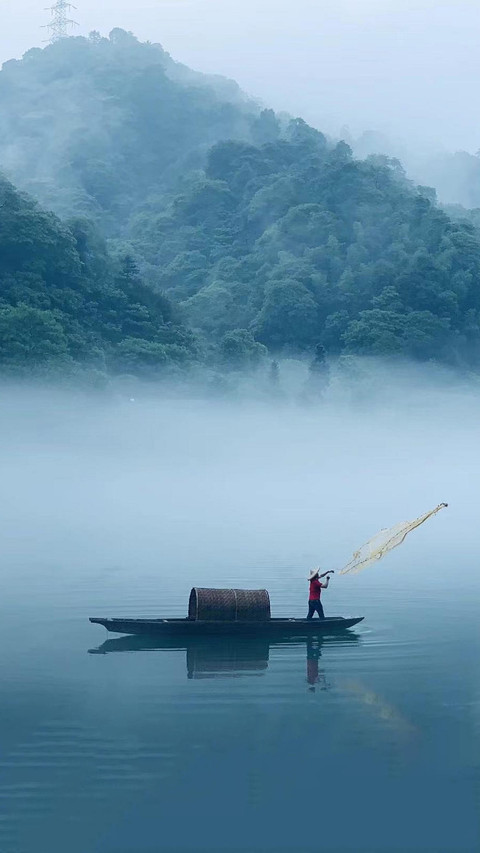 雾气环绕的仙境 screenshot