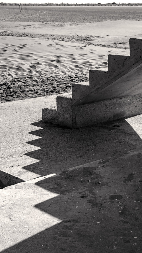 Architectural texture staircase black and white screenshot