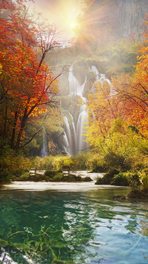 Waterfalls in Autumn screenshot