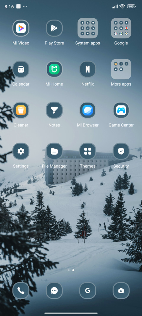 Snowy Building screenshot