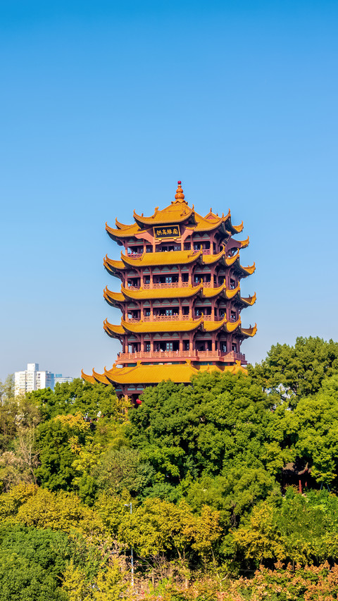 Climb the yellow crane tower to fulfill a thousandyearold screenshot