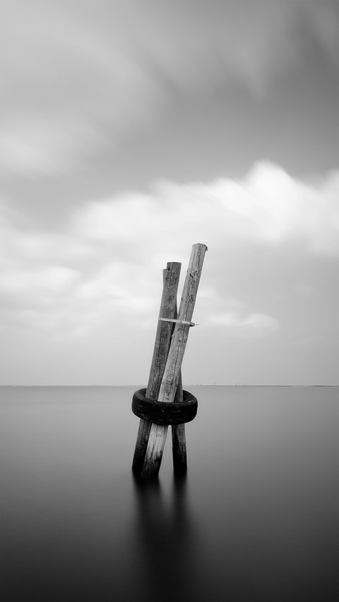 Black and White Photography Art screenshot