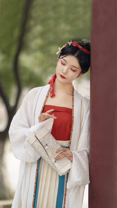 “沉睡已久的汉服” screenshot