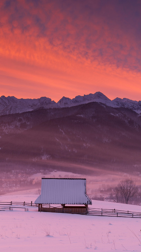 Beautiful Clouds And Snow Mountains screenshot