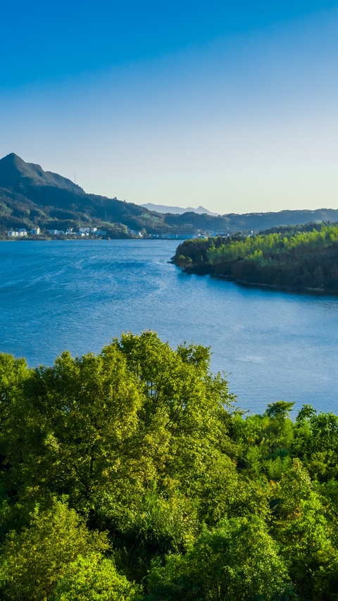 The forests of huizhou reflect the green lake screenshot