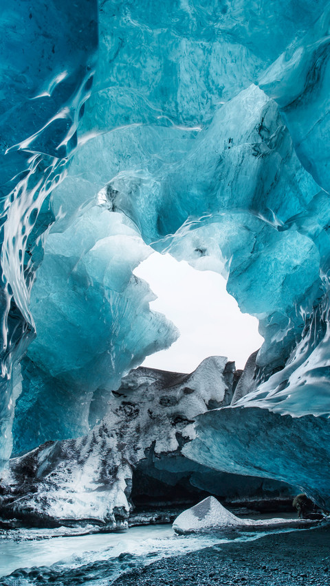Magical ice cave 2 screenshot