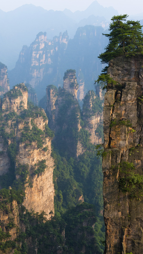 Sandstone pillars zhangjiajie national forest park unesco screenshot