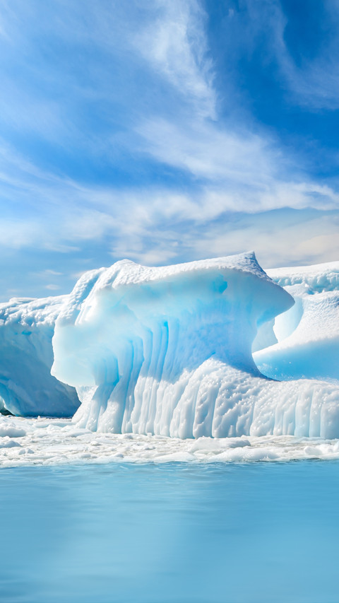 Big Blue Icebergs of Polar Landscape screenshot